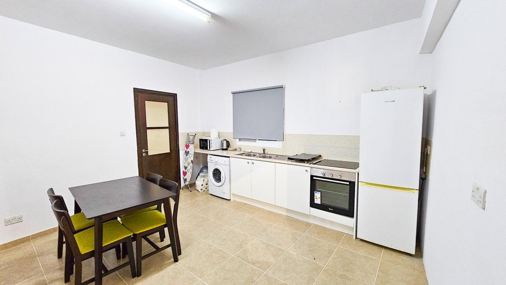 Sky Line City Apartment, 150M From Chabad Lubavitch Larnaca Exterior photo